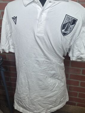 MACARON White Polo with Navy Crest